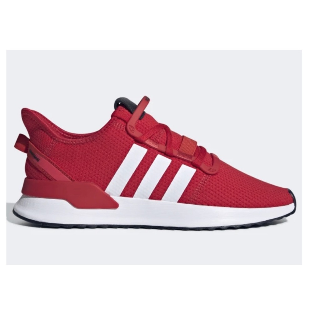 Adidas Sneakers